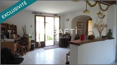 Maison - 180 m² - 7 pièces