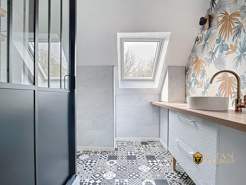 Maison - 155 m² - 6 pièces