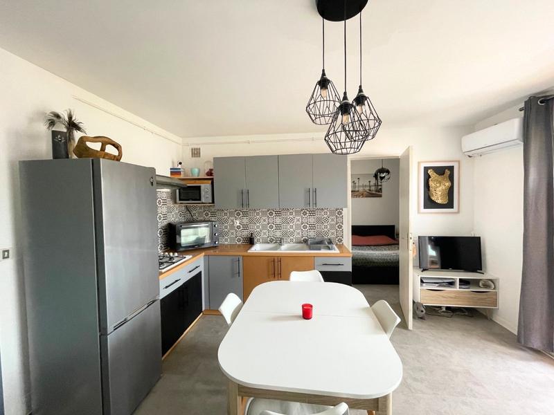 Studio - 30 m² - 2 pièces