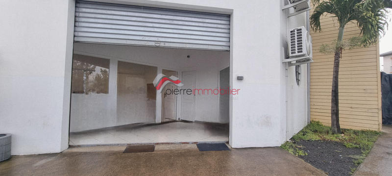 Entrepôt - 297 m² - 3 pièces