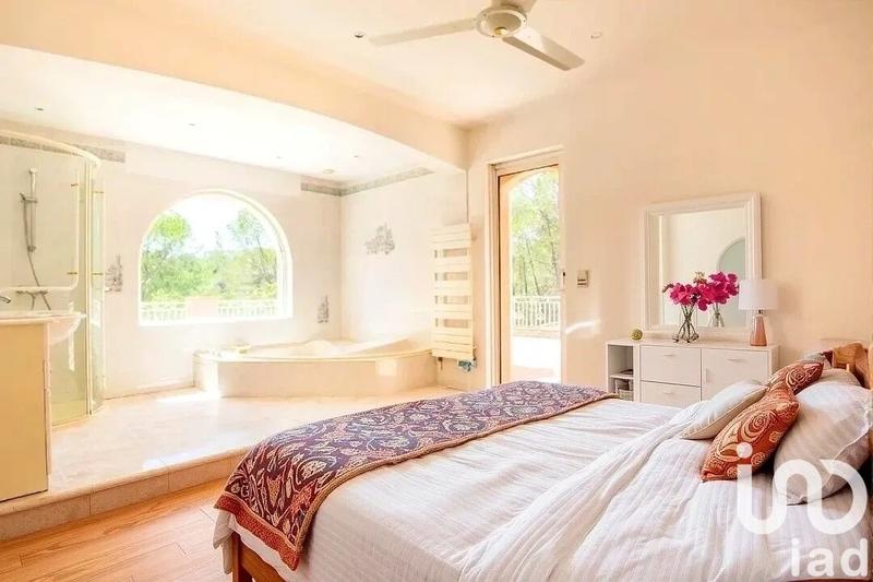 Maison de campagne - 240 m² - 5 pièces