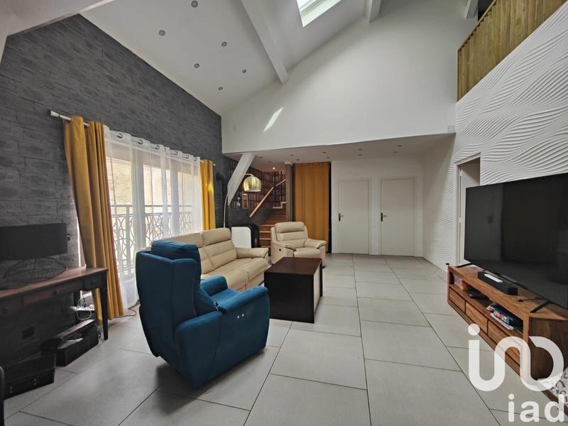 Maison - 200 m² - 7 pièces