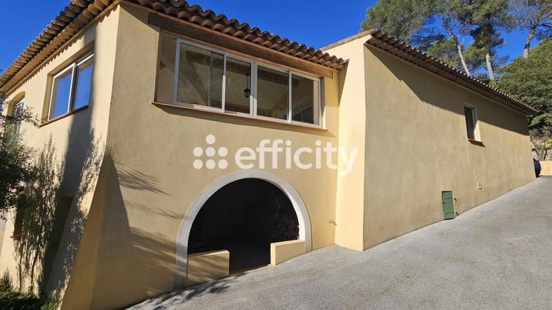 Maison - 169 m² - 7 pièces