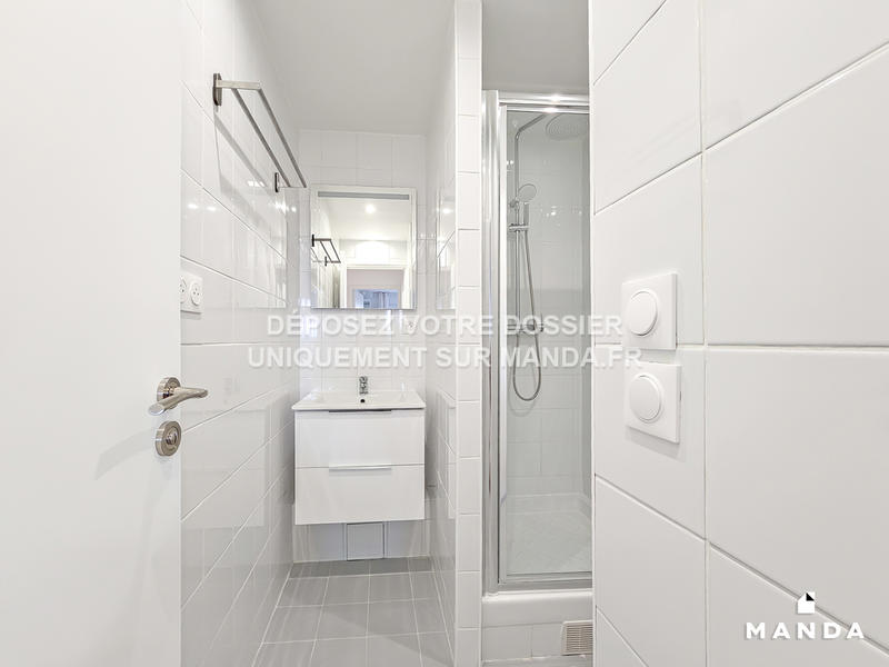 Chambre - 12 m² - 6 pièces