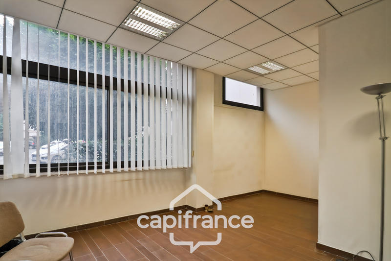 Bureau - 140 m² - 5 pièces