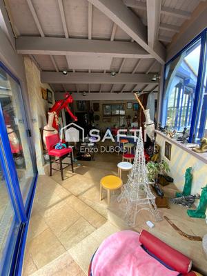 Villa - 631 m² - 10 pièces