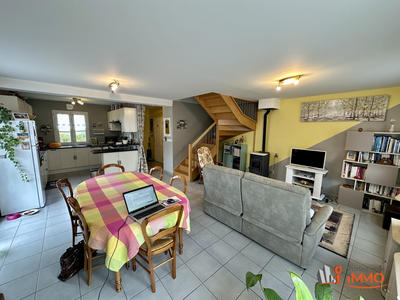 Maison - 90 m² - 4 pièces