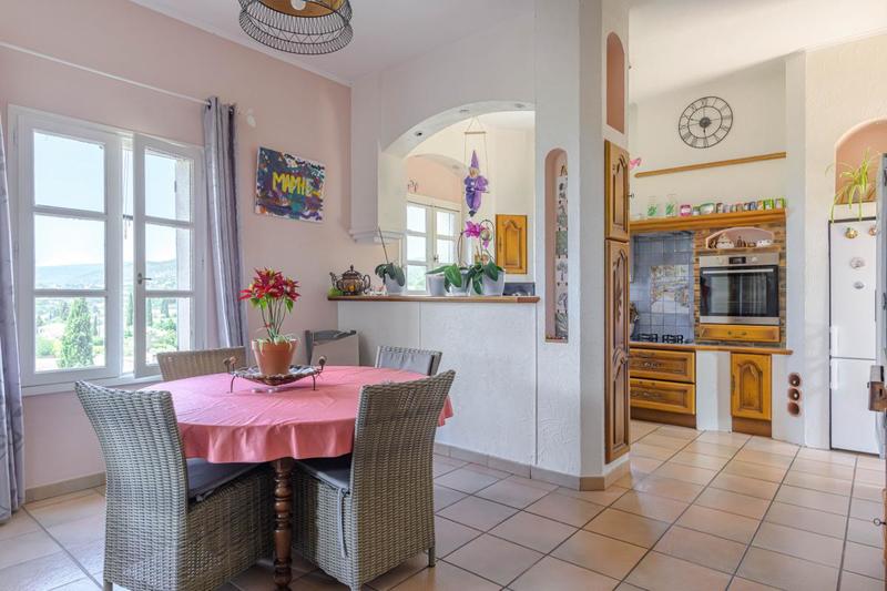 Maison - 150 m² - 4 pièces