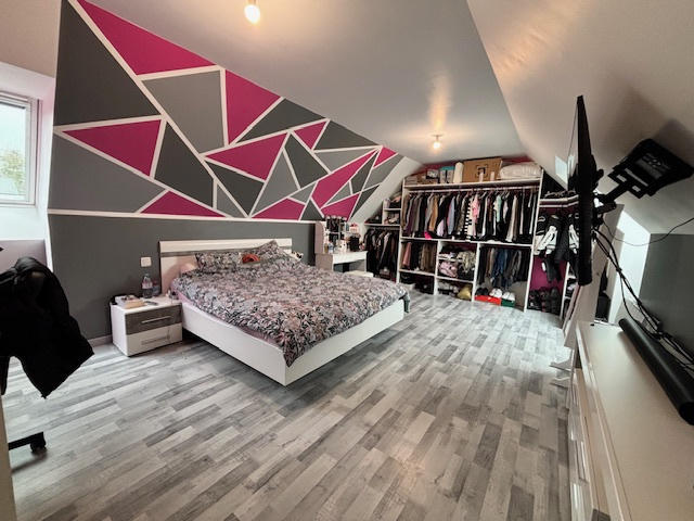 Maison - 150 m² - 8 pièces