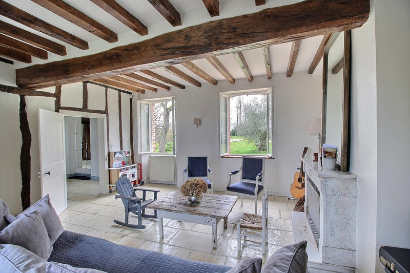 Demeure - 233 m² - 10 pièces