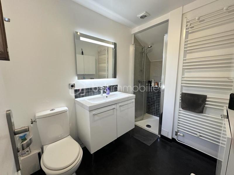 Maison - 190 m² - 8 pièces