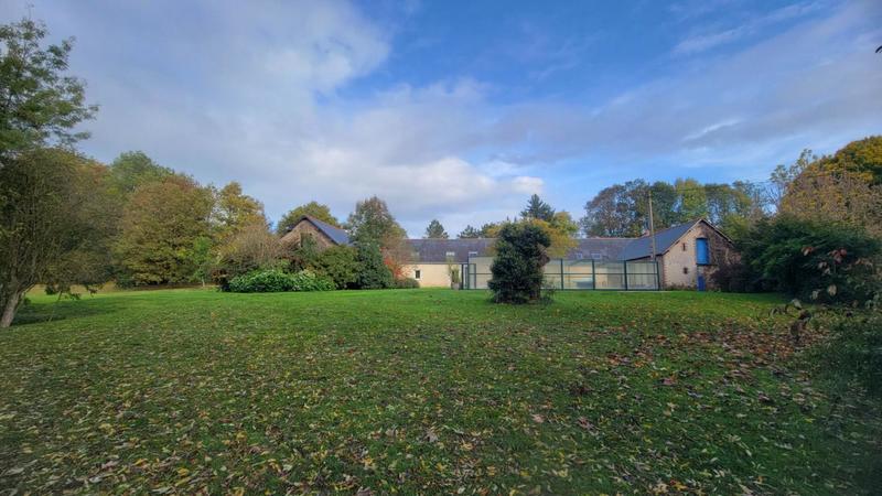 Longère - 306 m² - 9 pièces