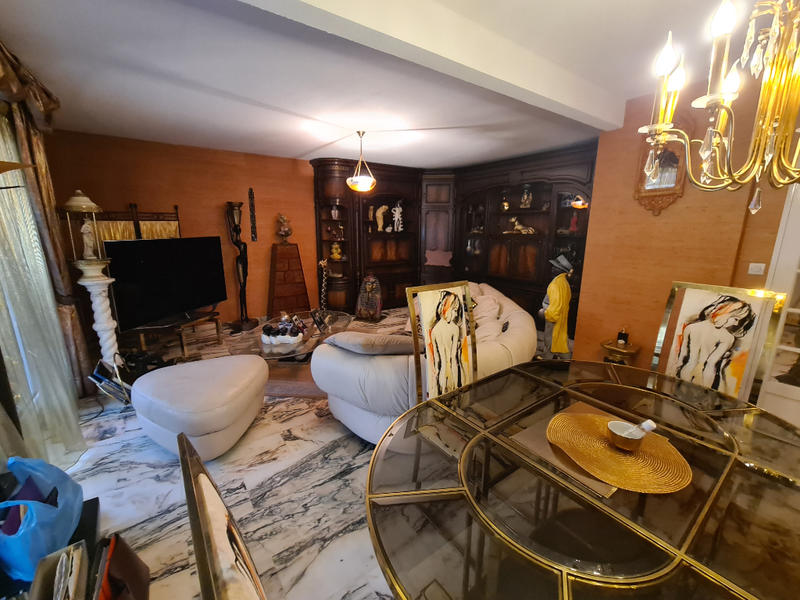 Appartement - 98 m² - 5 pièces