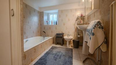 Demeure - 300 m² - 10 pièces