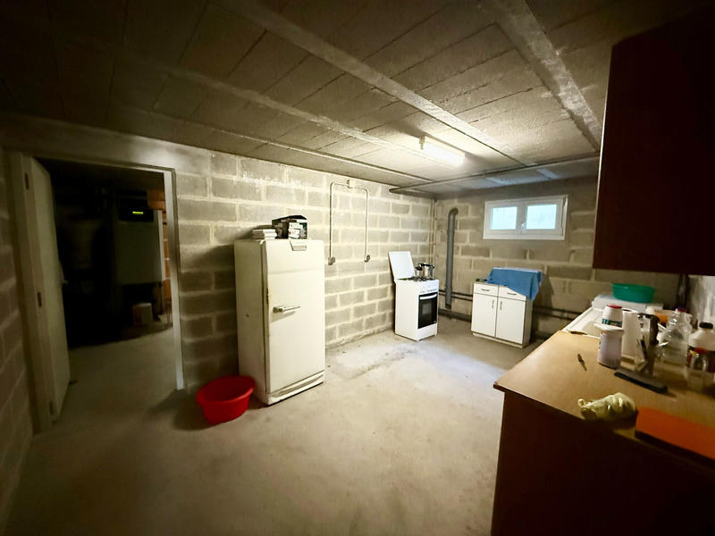 Maison - 218 m² - 7 pièces