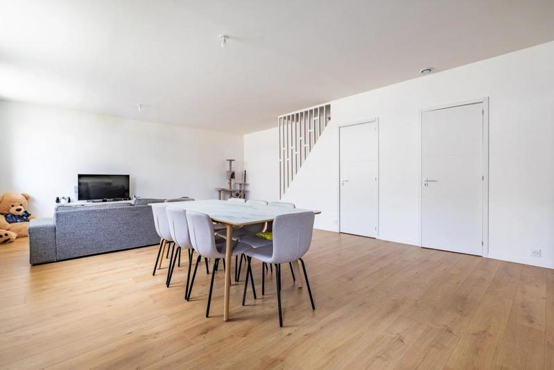 Appartement - 102 m² - 5 pièces