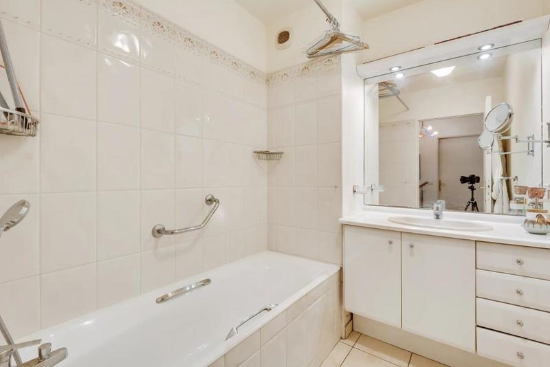 Appartement - 85 m² - 3 pièces