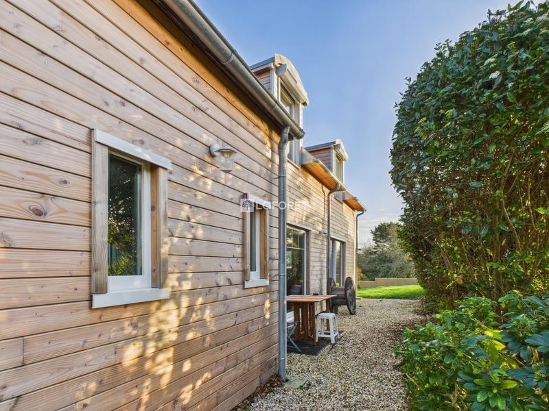 Maison contemporaine - 180 m² - 7 pièces