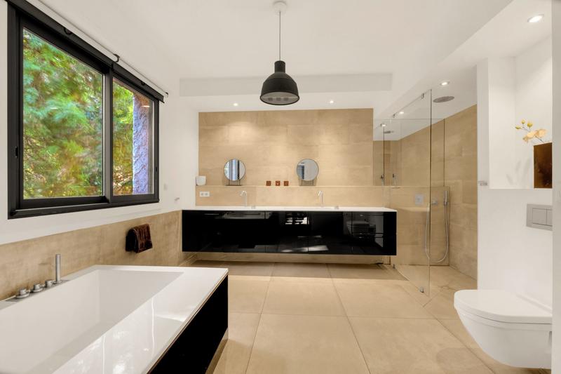 Maison contemporaine - 197 m² - 5 pièces