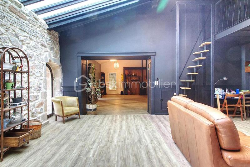 Immeuble - 368 m² - 9 pièces