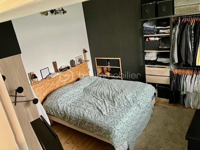 Maison - 228 m² - 9 pièces