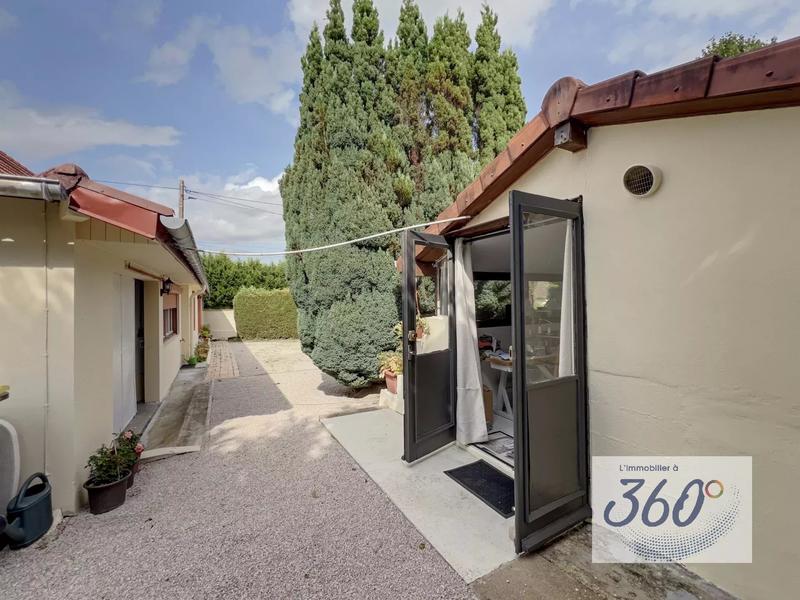 Maison - 136 m² - 5 pièces