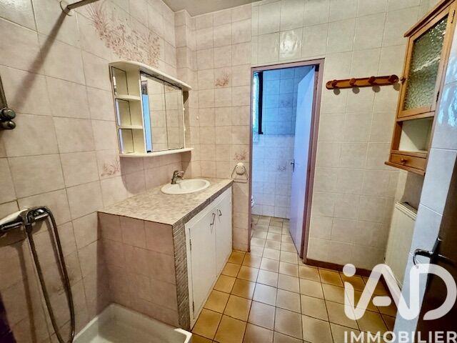 Maison - 205 m² - 8 pièces