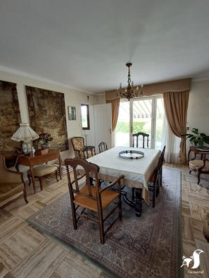 Maison - 167 m² - 7 pièces