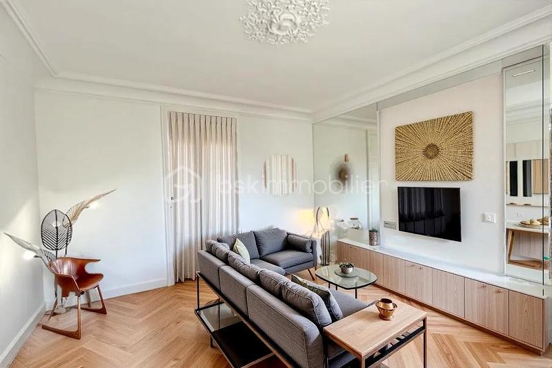 Manoir - 263 m² - 9 pièces