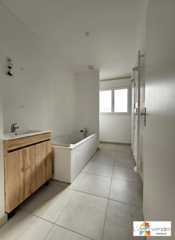 Maison - 86 m² - 4 pièces