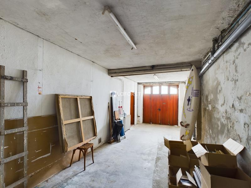 Maison traditionnelle - 190 m² - 10 pièces