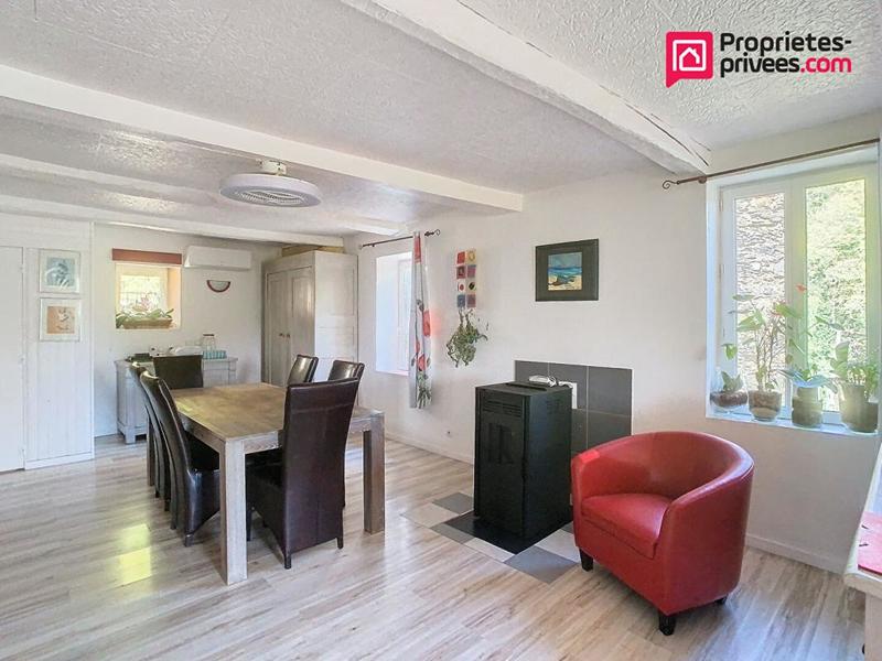 Maison - 167 m² - 7 pièces