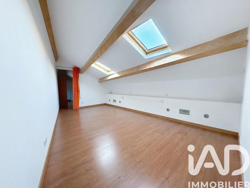 Maison de ville - 200 m² - 4 pièces