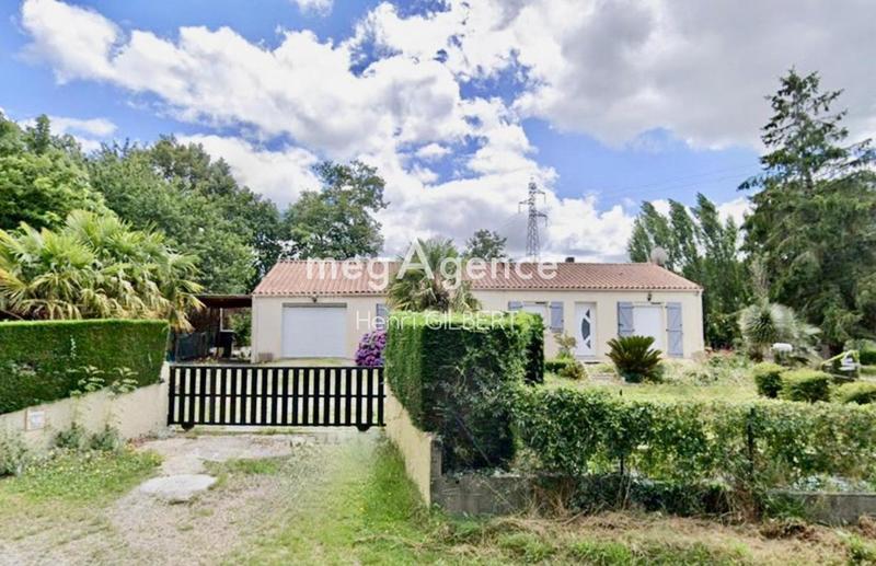 Maison traditionnelle - 103 m² - 6 pièces