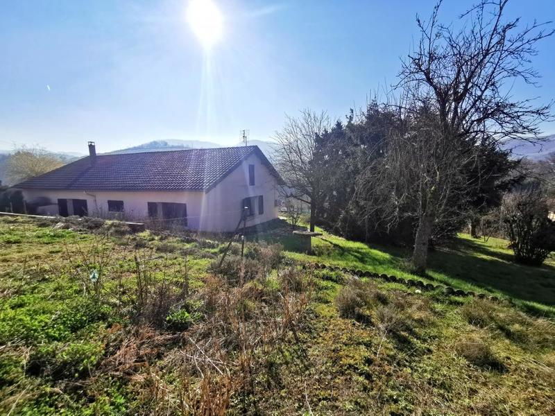 Maison - 102 m² - 4 pièces