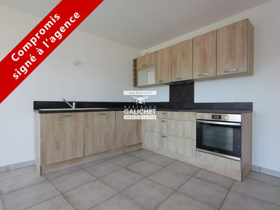 Appartement - 79 m² - 4 pièces