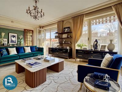 Appartement - 145 m² - 5 pièces