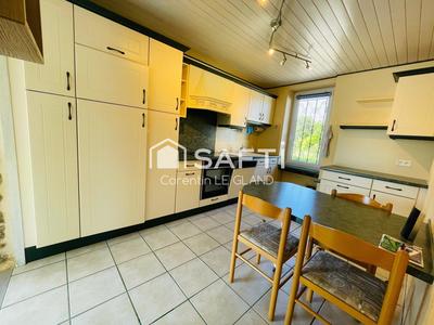 Maison - 140 m² - 7 pièces