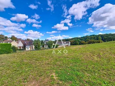 Terrain constructible - 1 817 m²