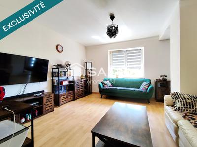 Maison - 90 m² - 5 pièces