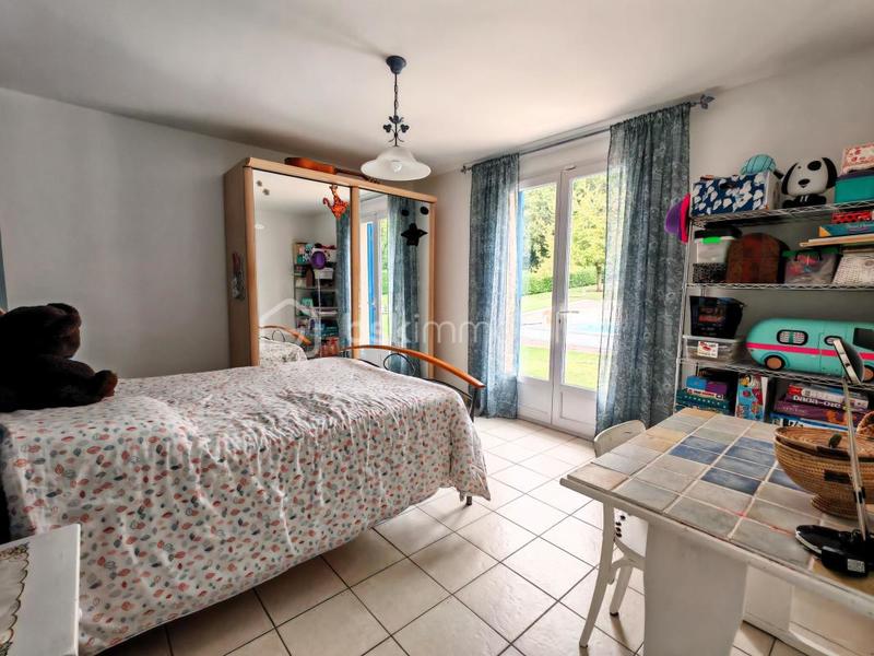 Maison - 269 m² - 8 pièces