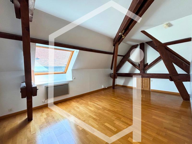 Appartement - 98 m² - 4 pièces