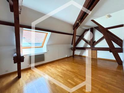 Appartement - 98 m² - 4 pièces