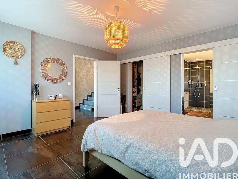 Maison - 264 m² - 6 pièces