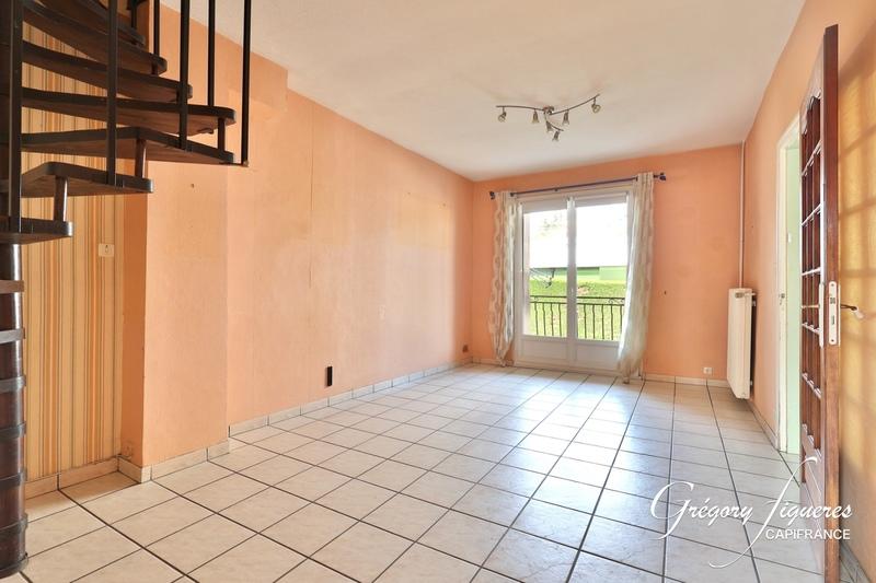 Maison - 143 m² - 8 pièces