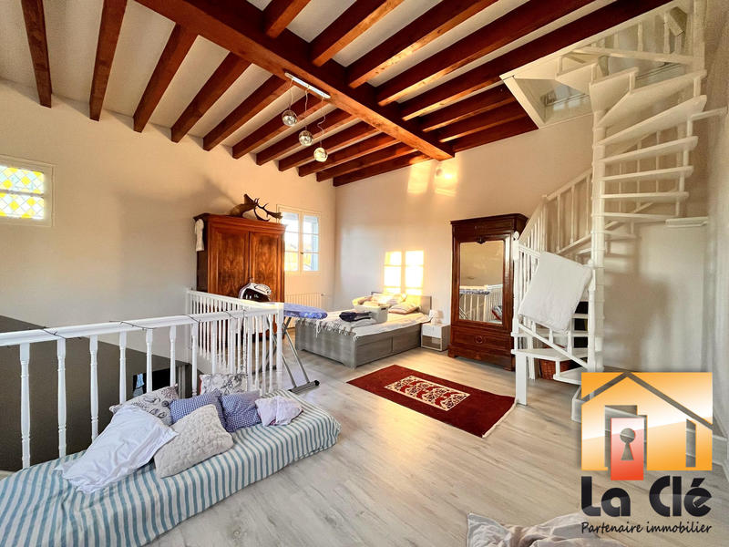 Maison - 278 m² - 7 pièces