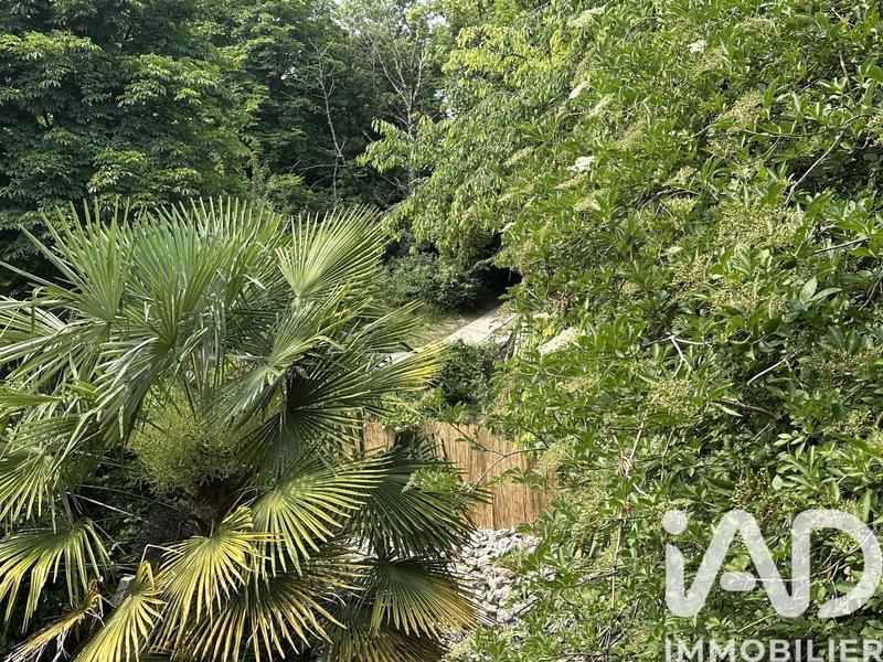 Maison - 175 m² - 9 pièces