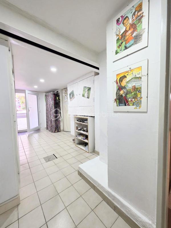 Maison - 272 m² - 11 pièces