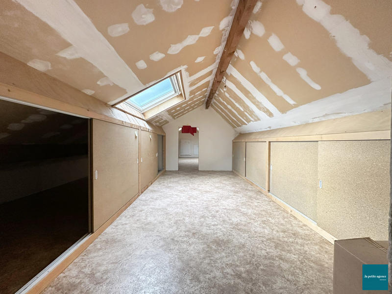 Maison ancienne - 170 m² - 7 pièces