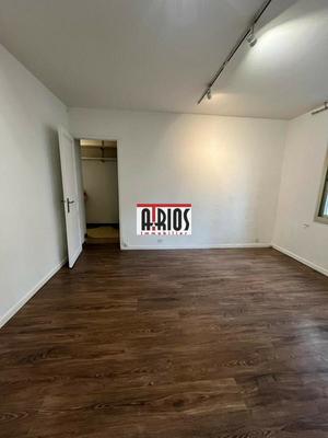 Local d'activité / Entrepôt - 62 m² - 3 pièces